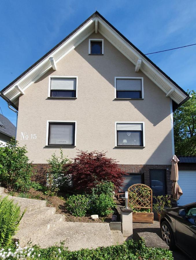 Ferienwohnung Im Moseltal Veldenz Exterior foto
